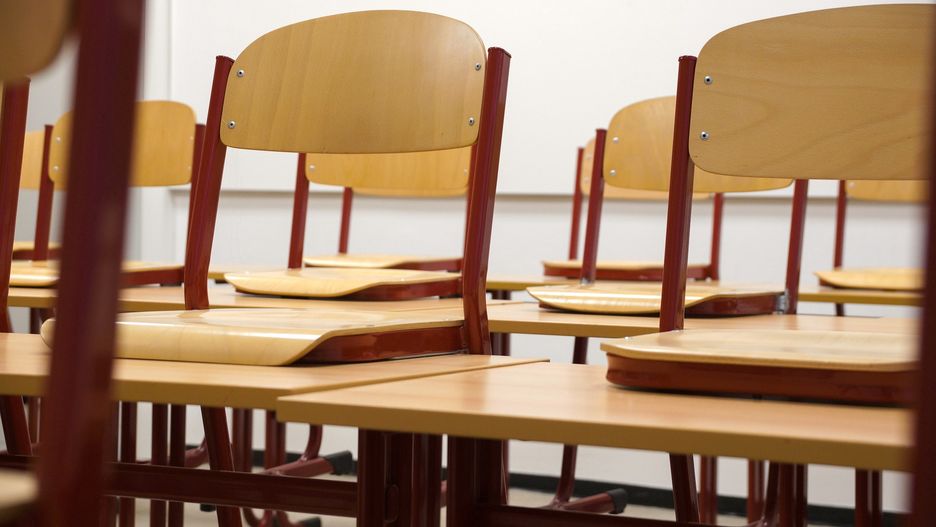 Kobieta dostała ofertę pracy w szkole po 37 latach