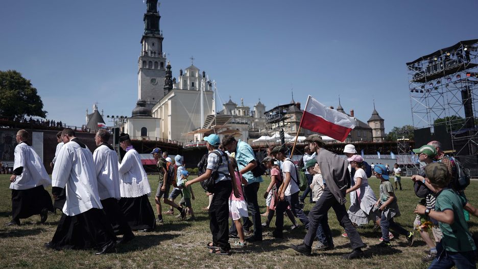 Częstochowa. Pielgrzymki docierają na Jasną Górę