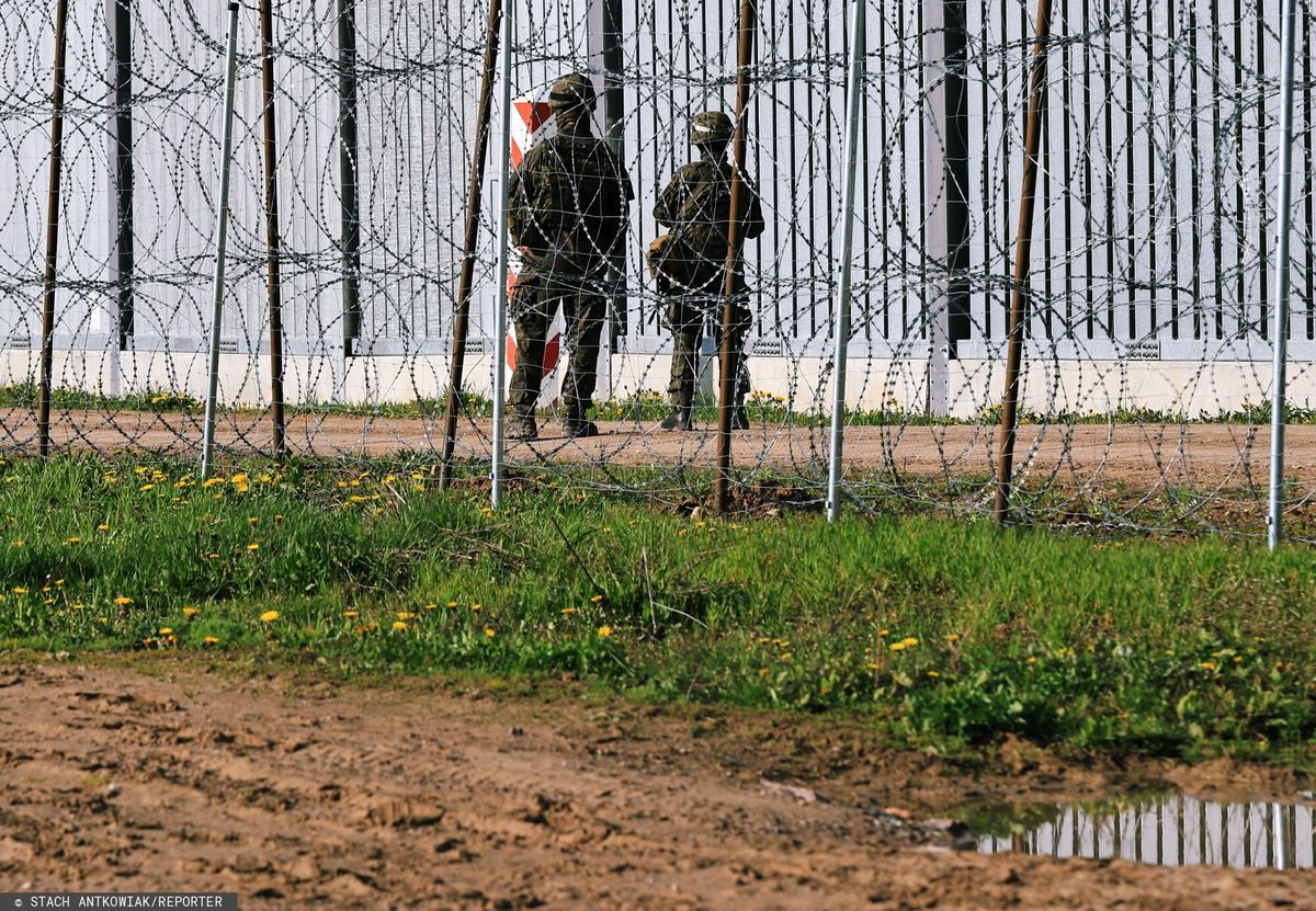 Kryzys na granicy z Białorusią. Patrol w okolicy miejscowości Jurowlany na Podlasiu 