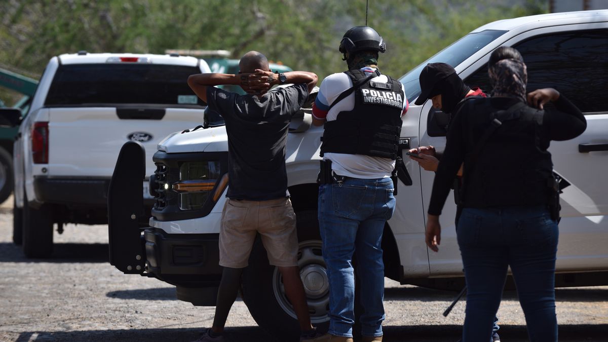 Policja oraz wojsko walczą z kartelem w całym Meksyku