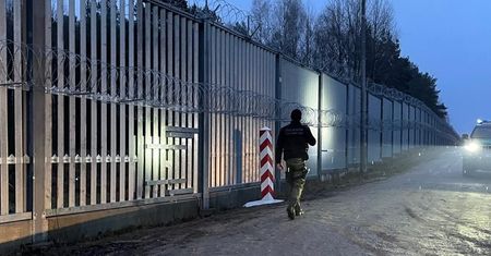 Rosjanin z zarzutami. Miał organizować transport migrantów do Niemiec