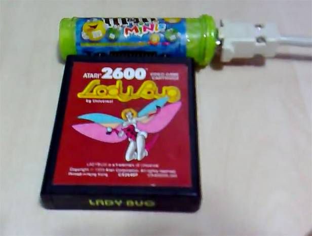 Najmniejszy klon Atari 2600 (Fot. TechnaBob.com)