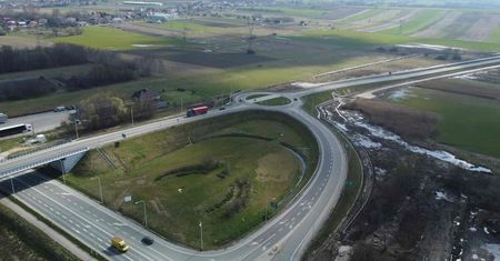 Obwodnica Ostrowca Świętokrzyskiego z pozwoleniem na użytkowanie. Droga już otwarta dla kierowców. Podsumowanie inwestycji