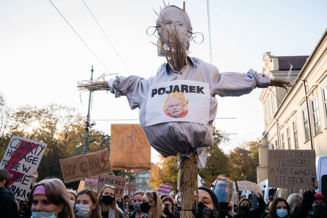 Kraków, Strajk Kobiet. Jeden z protestów przeciw zaostrzeniu prawa aborcyjnego i rządom PiS.