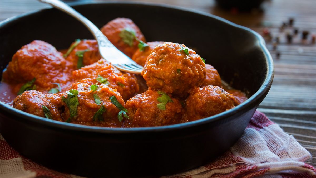 Włóż do słoika, zalej sosem i zakręć. Potem wystarczy odgrzać i gotowe 