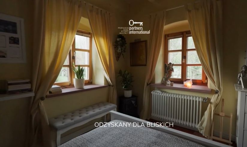 Dom Agnieszki Maciąg wystawiony na sprzedaż