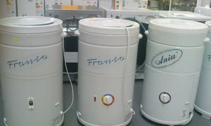 Niezawodne sprzęty AGD z PRL. Nowe często nie wytrzymują tyle lat. Pamiętacie je wszystkie?