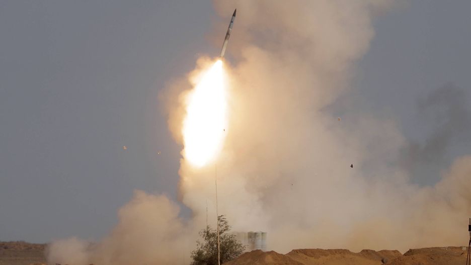 The Caucasus 2020 strategic command and staff exercise
epa08687916 Russian S-400 surface-to-air missile systems shoot during the Kavkaz-2020 (The Caucasus 2020) military exercises in Ashuluk range in Astrakhan region, 22 September 2020. The Caucasus 2020 strategic command and staff exercise involving Russian Armed Forces and military troops from other countries take place from 21 to 26 September at the Russian internal ranges of the Southern Military District and in the waters of the Black and Caspian seas.  EPA/MAXIM SHIPENKOV 
Dostawca: PAP/EPA.
MAXIM SHIPENKOV