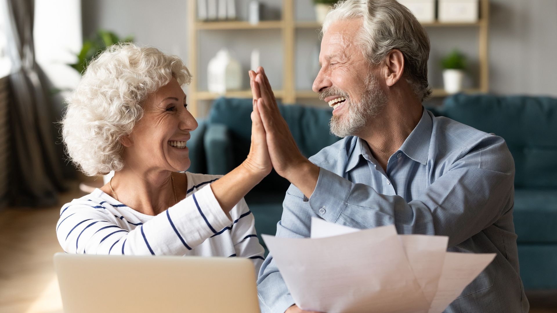 Seniorzy zacierają ręce. Pieniądze przyjdą wcześniej. ZUS informuje