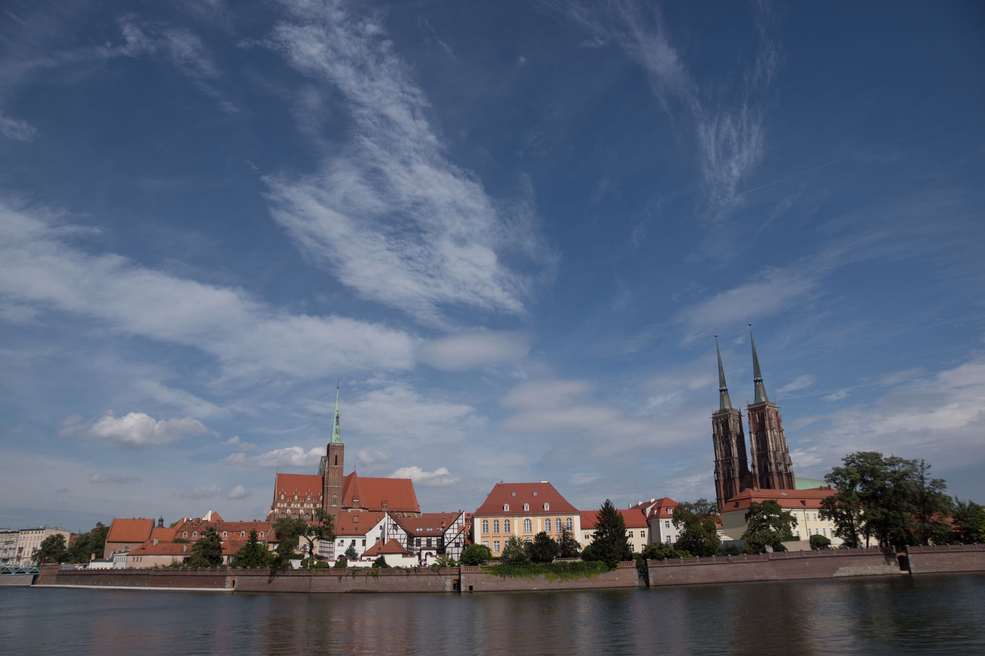 Sony A68 - test aparatu pełnego kontrastów 48