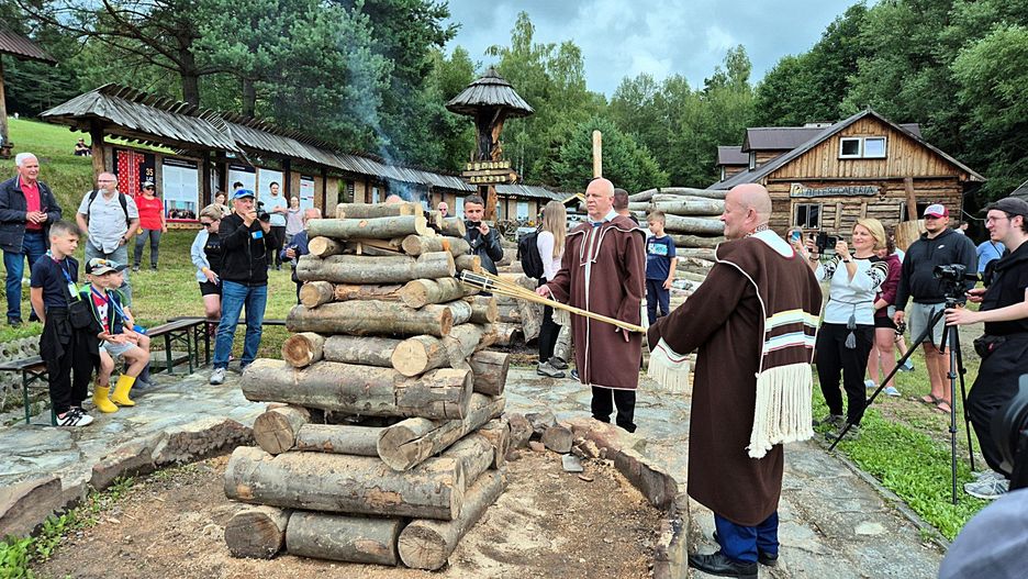 2025.07.18 Zdynia, gmina Uście Gorlickie powiat gorlicki, Zapłonęła Łemkowska watra i rozpoczęło się 43 święto kultury Łemków
Lech Klimek/PolskaPress
