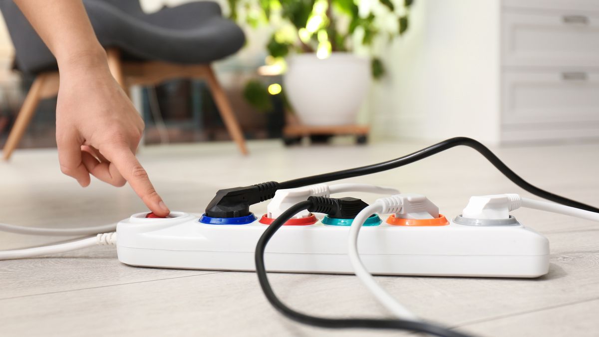 Posłowie z Hiszpanii chcą obniżek cen prądu na czas pandemii