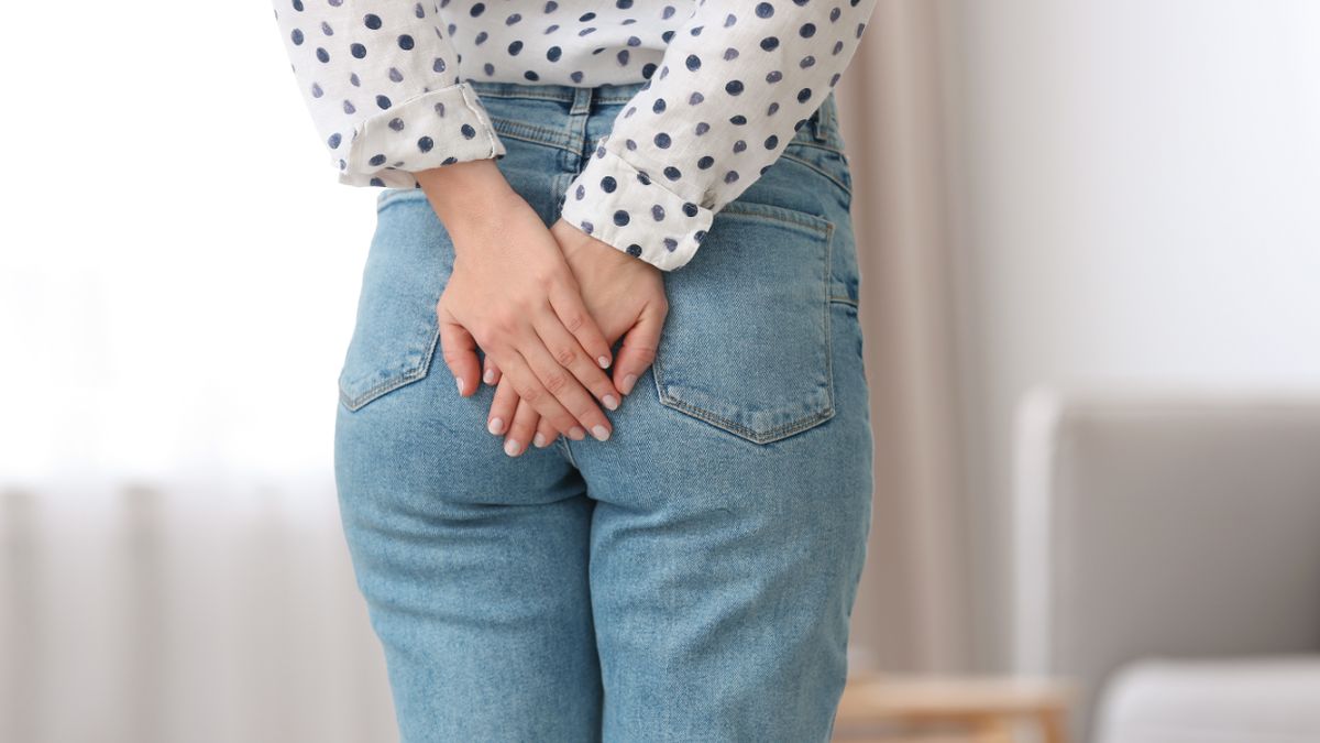 Ruskogenina działa miejscowo przeciwzapalnie, przeciwobrzękowo i uszczelniająco na naczynia krwionośne. Wykorzystywana jest w leczeniu guzków krwawniczych.