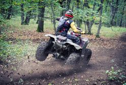 Quadami zniszczyli zabytkowe grodzisko. Prokuratura nie widzi problemu