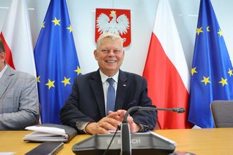 PiS rzucił się bronić Orlenu. Suski: ceny paliw w Polsce jednymi z najniższych w UE