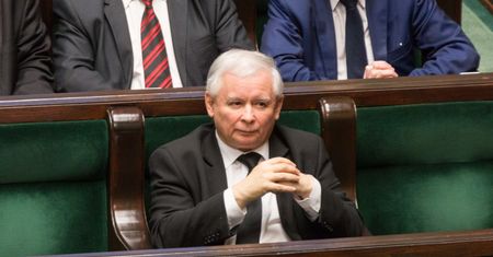 Nowy sondaż. PiS traci poparcie