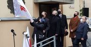 Warszawa. Odsłonięto tablicę upamiętniającą 40-lecie powstania "Solidarności" i jej bohaterów