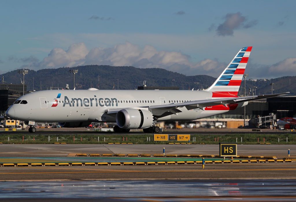 Canadian passenger's mid-air chaos: Duct tape heroics on Dallas flight