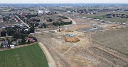 Budowa S19 Lublin – Lubartów. Praca wre w najlepsze. 23 km odcinek zmienia się w oczach