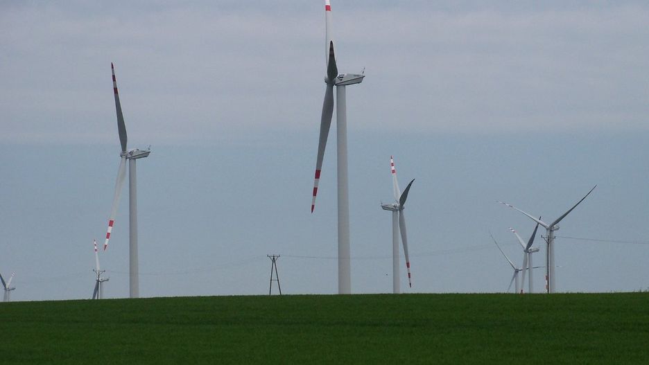 Energia ze źródeł odnawialnych stanowiła 47,3 proc. produkcji prądu w Unii Europejskiej w 2024 r.