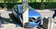 Gorzów: Rozbił Skodę o betonowy słup. Kierowca uciekł pieszo
