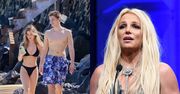 Młodszy syn Britney Spears "przyłapany" z dziewczyną na plaży. 17-latkowi towarzyszył też ojciec z rodzinką (ZDJĘCIA)