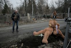 Był fotografem ślubnym, teraz jest wojennym. "Julia zginęła, gdy poszedł po baton dla niej. Nie mógł znaleźć ręki z obrączką"