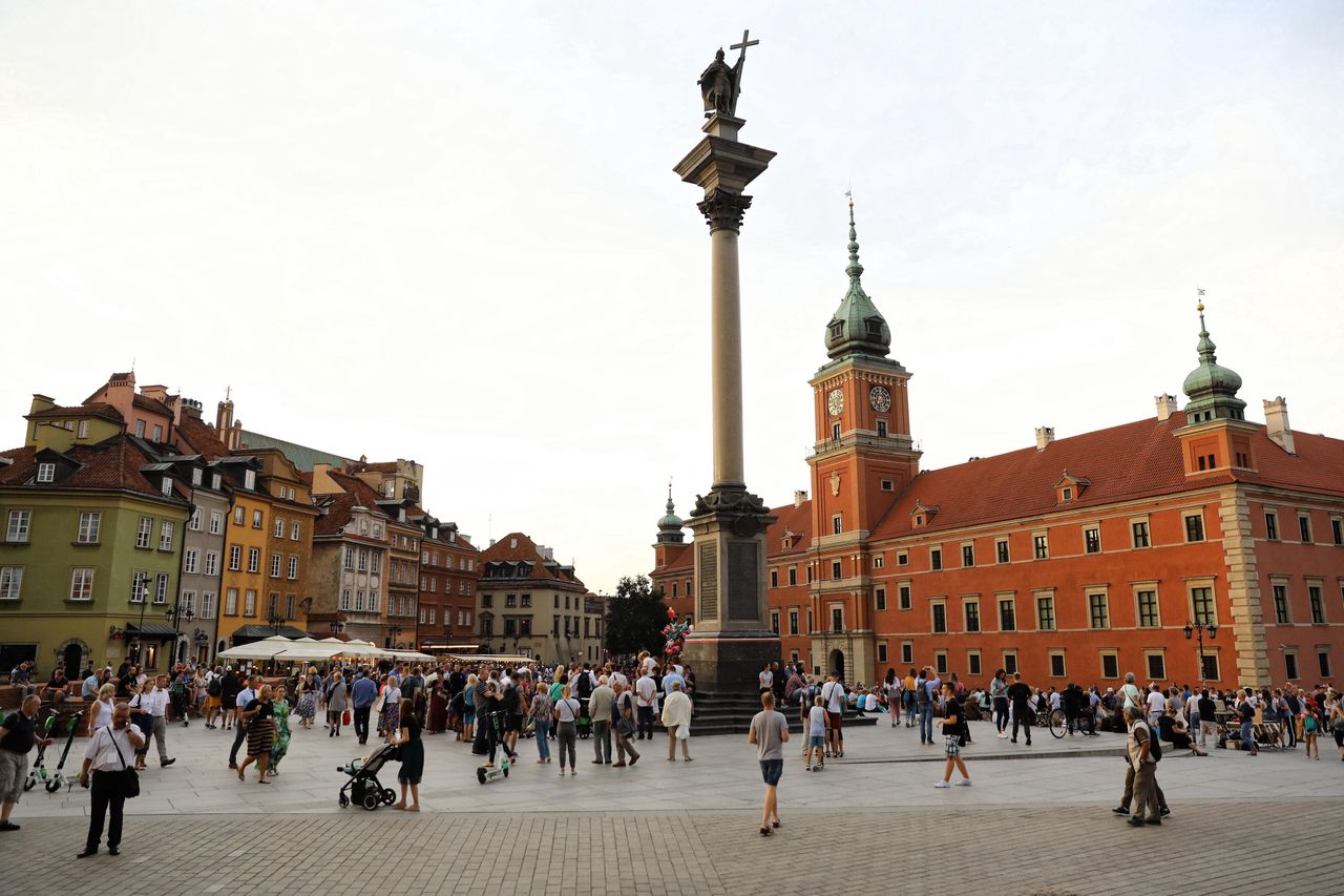 Koronawirus. Warszawa. Czerwona strefa w stolicy? Wszystko na to wskazuje / foto ilustracyjne