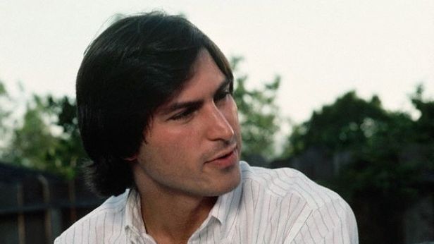 Pojawił się już pierwszy pomnik Jobsa! 1