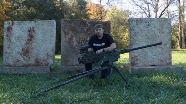 Jak wysadzić drzewo za pomocą amunicji .50 cal? [wideo]