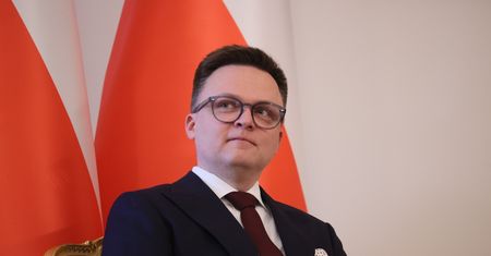 Hołownia z córką w kościele. Ksiądz zabrał głos