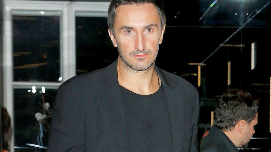 Sebastian Karpiel-Bułecka o wychowywaniu dzieci w górach