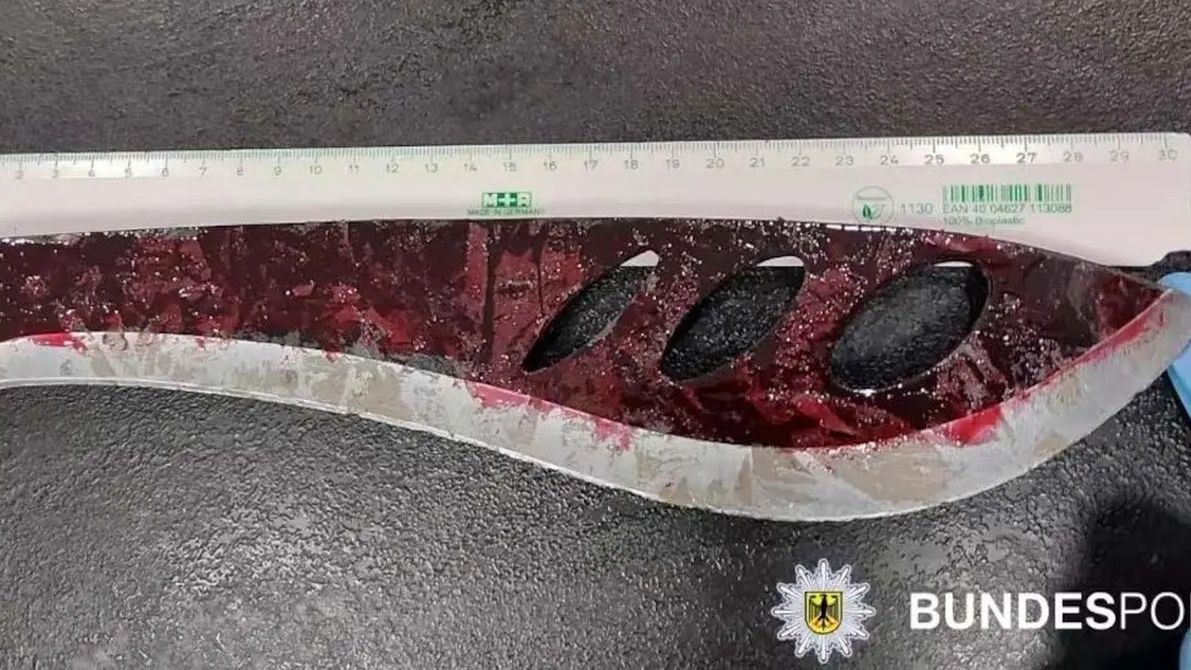 Polak zatrzymany z maczetą w niemieckim pociągu.