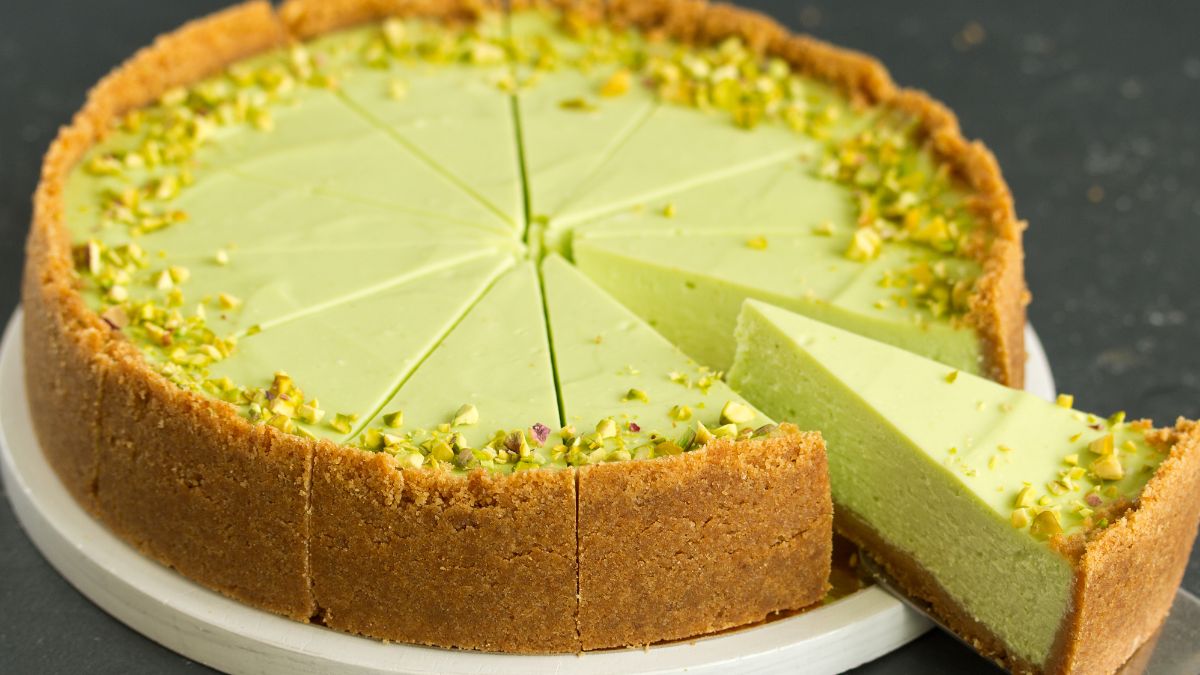 Sernik pistacjowy - Pyszności
