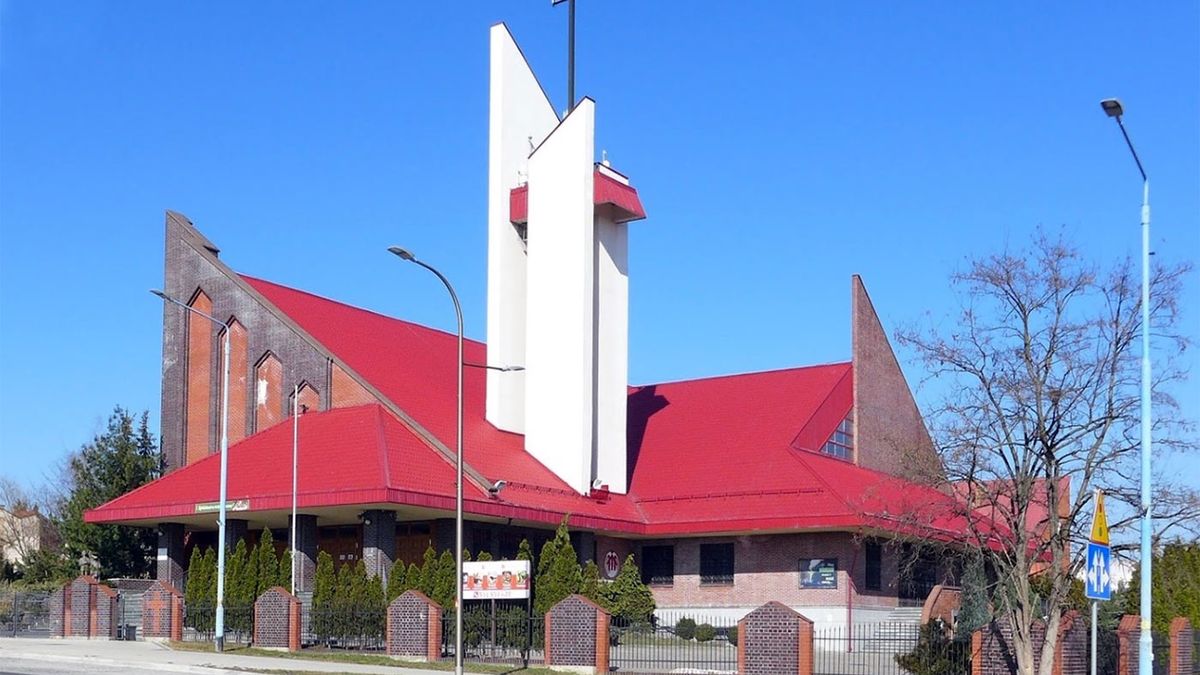 Proboszcz parafii stanowczo zaprzecza, że za pogrzeb chce 6 tys.