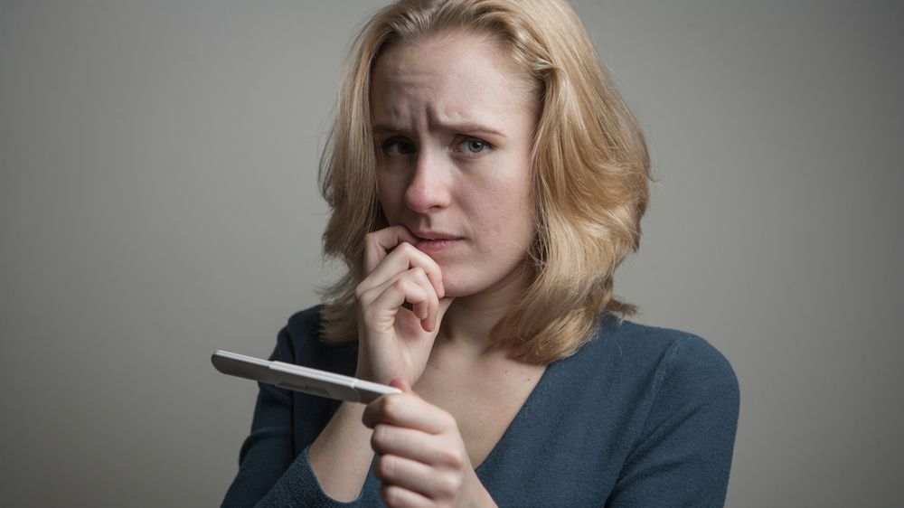 Stosunek przerywany a ciąża - seks przerywany, dni płodne, miesiączka i karmienie piersią