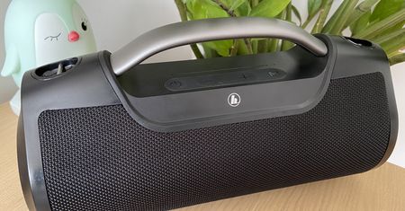 Z muzyką nawet w deszczu. Test mobilnego głośnika Hama SoundBarrel