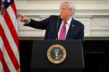 Trump o Iranie: wojsko i policja nie dostają wypłat