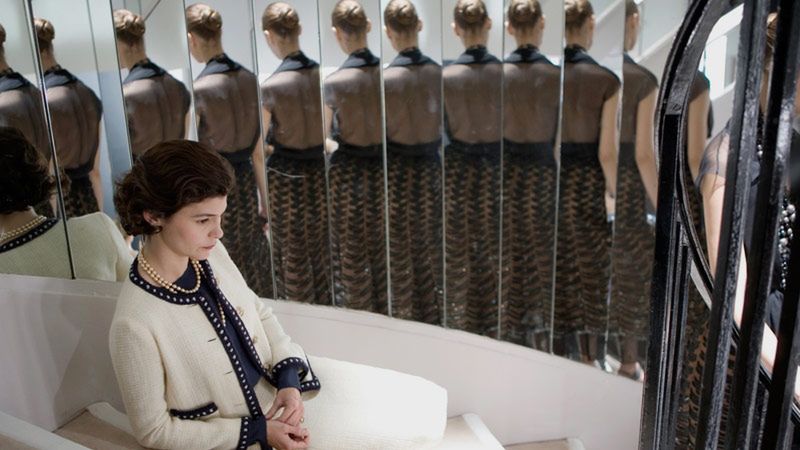 Niezła recenzja - krótko o Coco Chanel (krótko, bo nie ma o czym mówić, niestety) 1