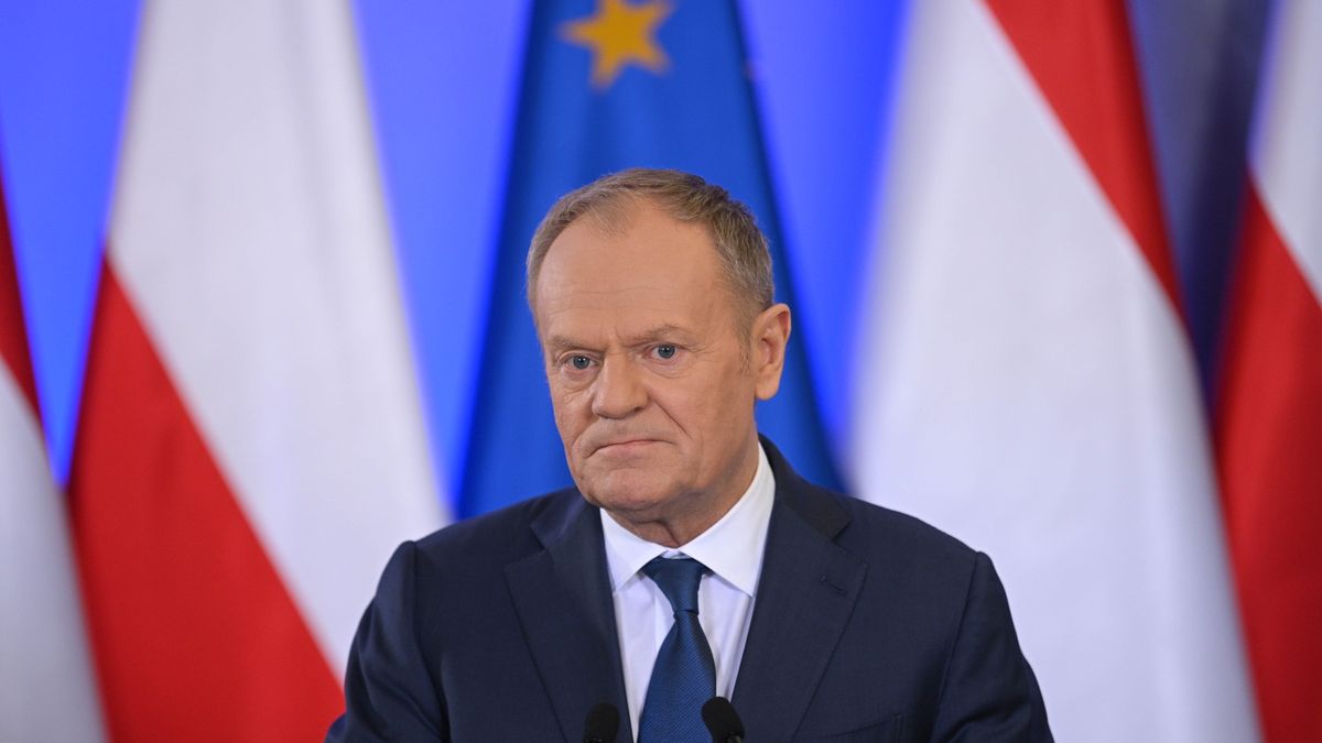 Donald Tusk chce zapytać prezydenta o ewentualne weto do SAFE