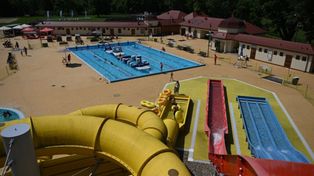 Legnica: Baseny i zjeżdżalnie znów pełne. Aquafun otwiera sezon letni