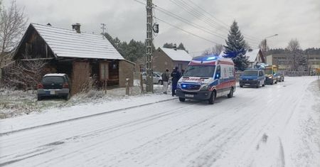 Nie opanował auta. Potrącił kobietę z dziećmi