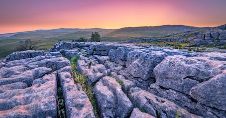 Malham Cove. Uśpiony wodospad, który ożywa raz na kilkaset lat