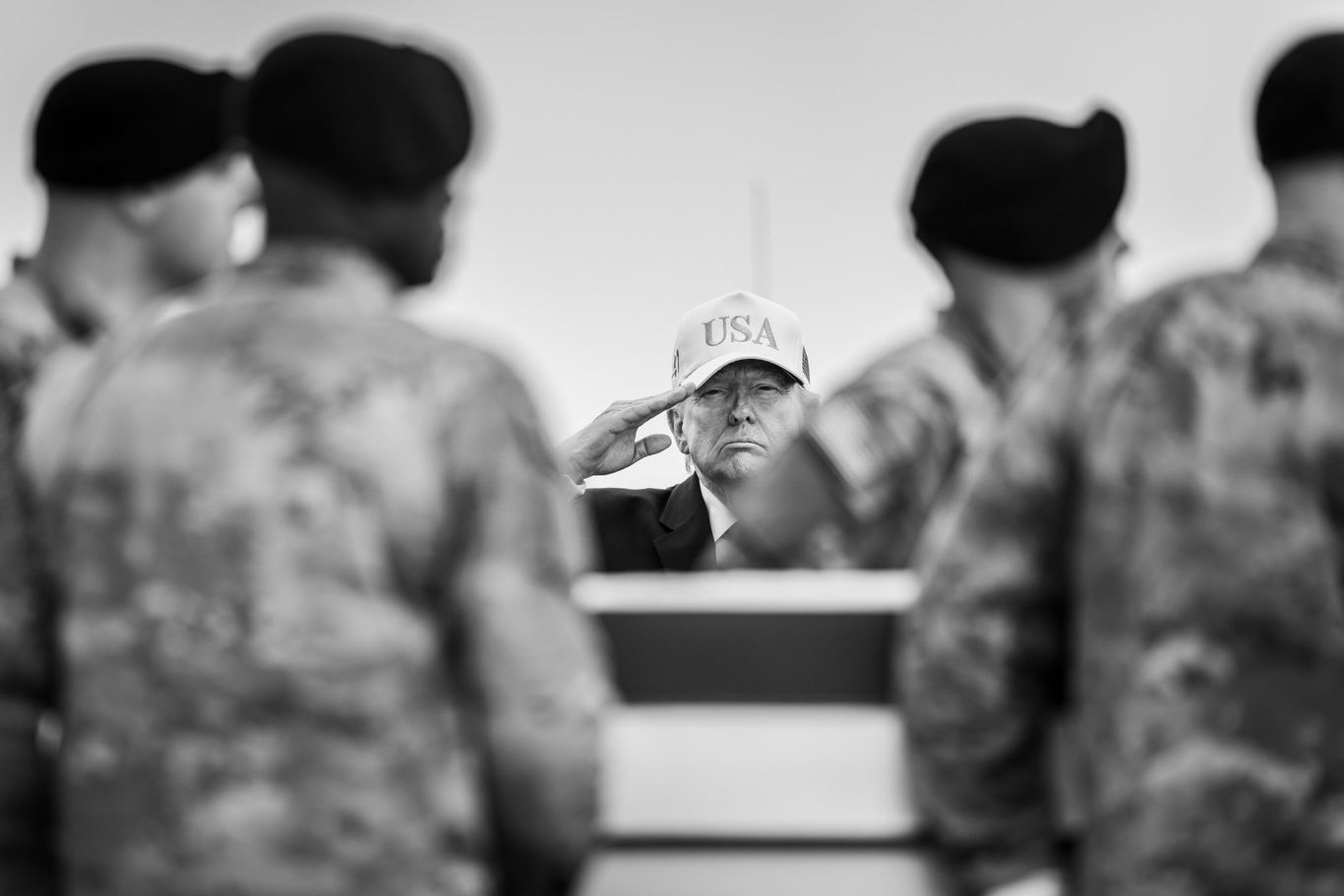 Trump oddał hołd żołnierzom poległym w Kuwejcie