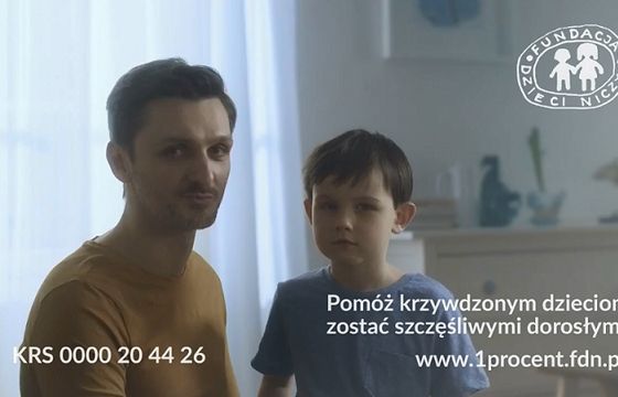 „Pomóż mi zostać szczęśliwym dorosłym” w kampanii Fundacji Dzieci Niczyje (wideo)