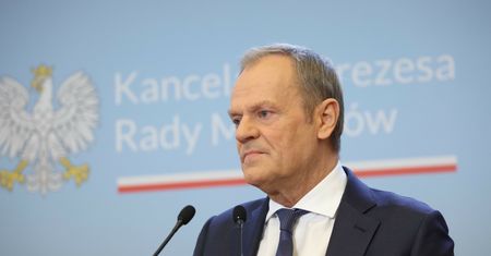 Zapytali Tuska, dlaczego benzyna nie kosztuje 5,19 zł/l. Jest odpowiedź premiera