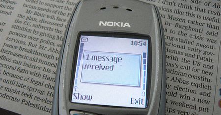SMS-y obchodzą dziś urodziny?
