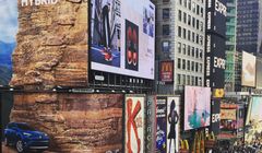 Ścianka wspinaczkowa w centrum Nowego Jorku promuje Toyotę RAV4