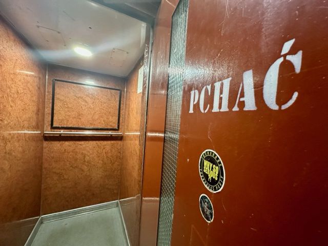 Trzonolinowiec we Wrocławiu. Tak wyglądają mieszkania   