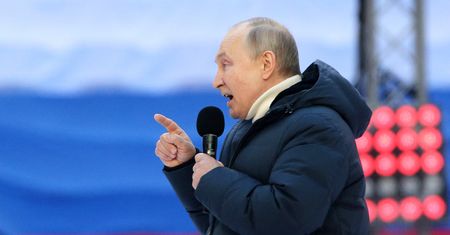 Występ Putina "w klatce". "To byłaby cywilna śmierć"